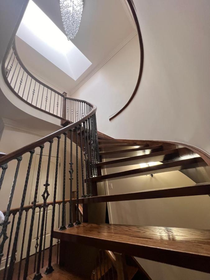 Spacious Detached In Brampton Esterno foto